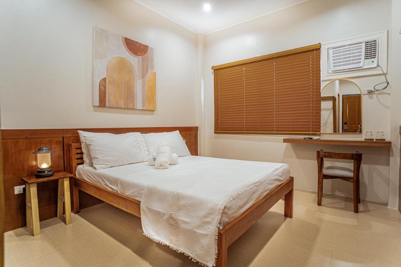 Marieli Suites Near Panglao International Airport Kültér fotó